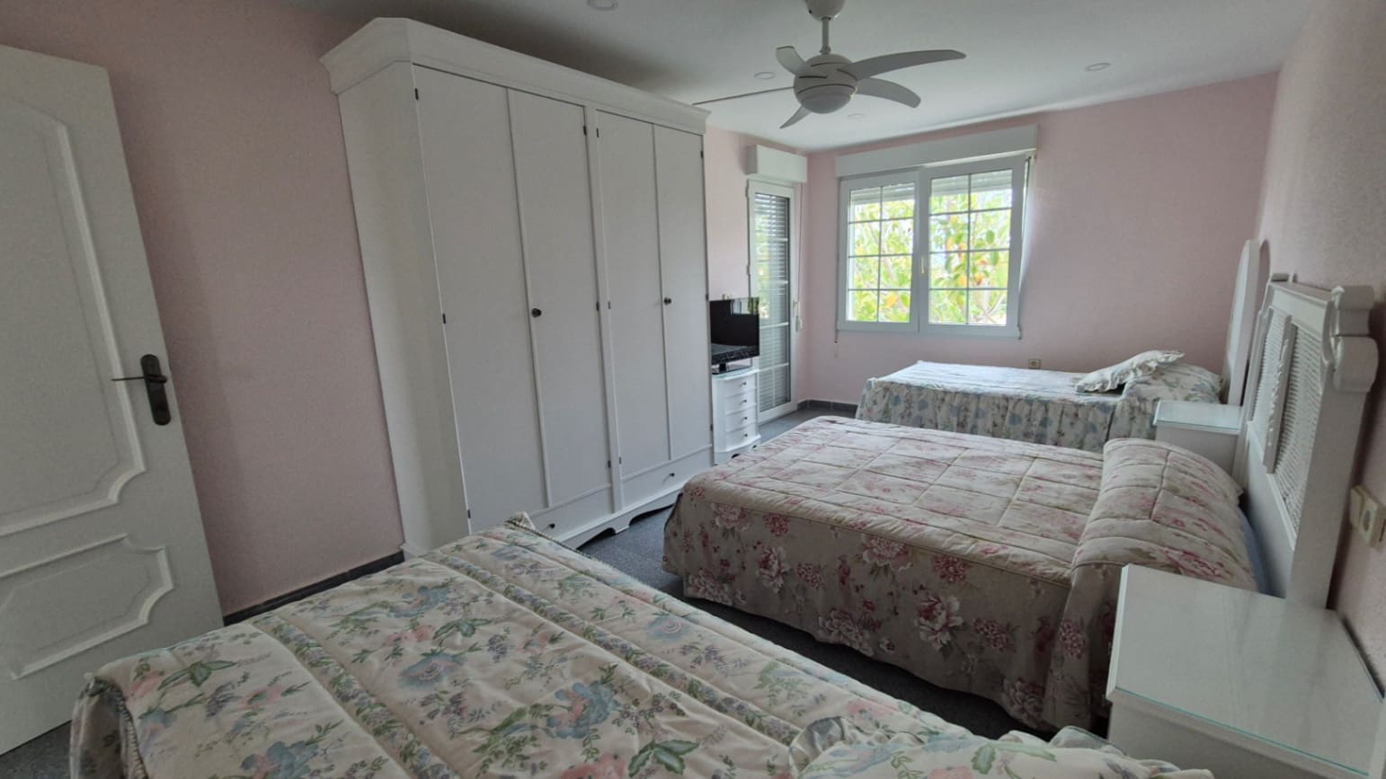 Chalet de 7 habitaciones en Orihuela en venta con garaje - 1.490.000 € (Ref: 9735977)