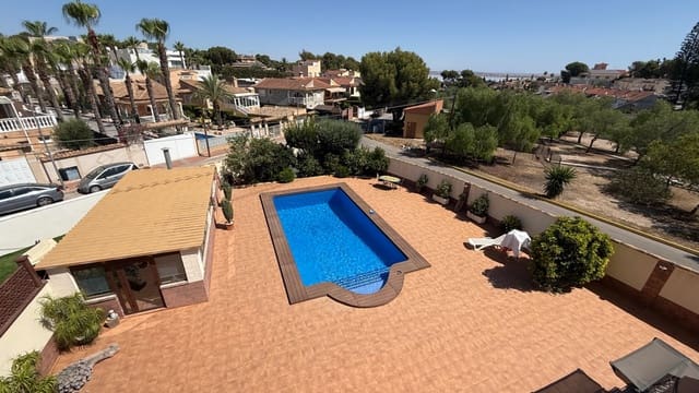 7 quarto Moradia para venda em Los Balcones - Los Altos, Torrevieja - 930 000 € (Ref: 9735980)