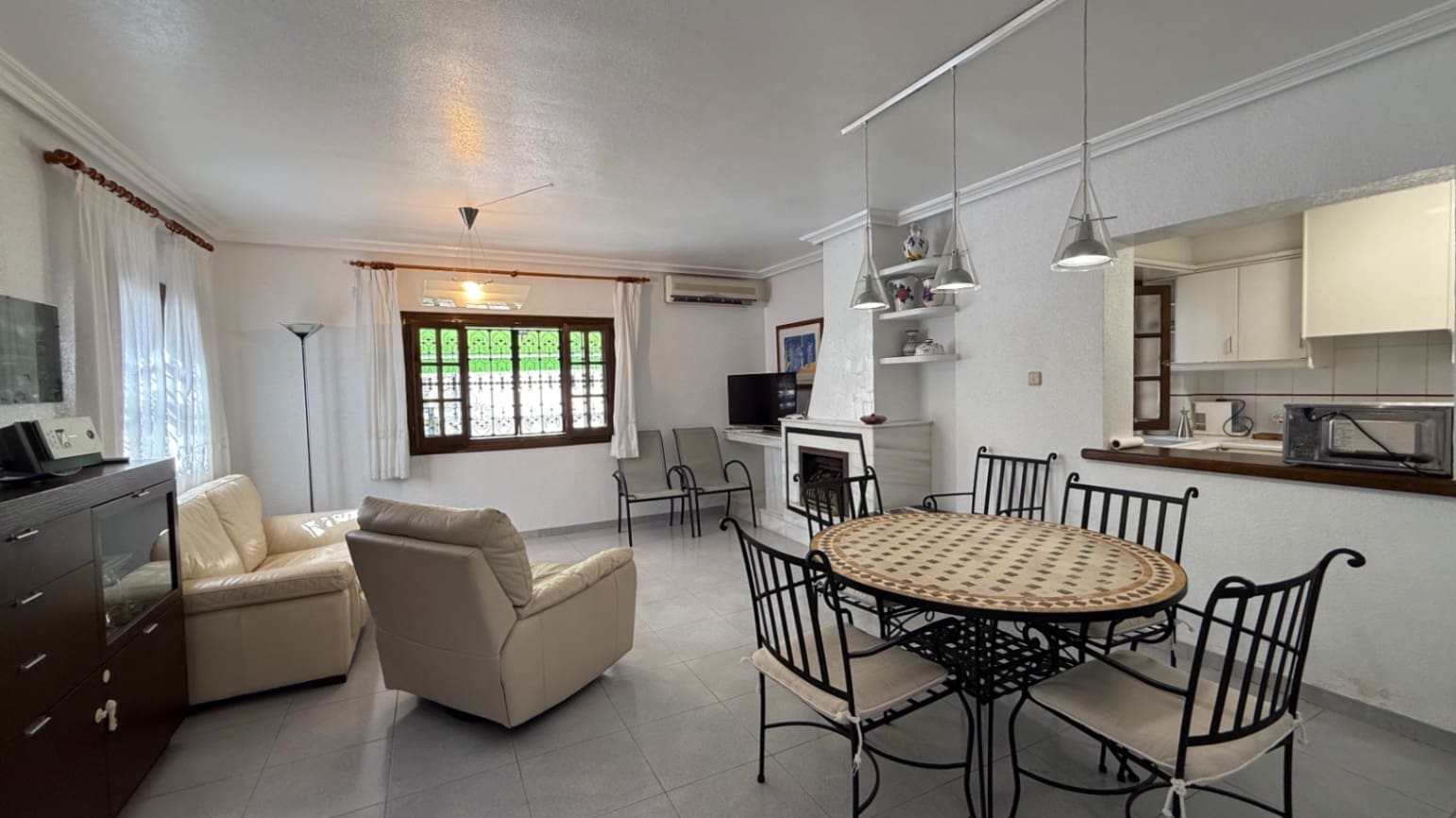 4 bedroom Villa for sale in Orihuela with garage - € 585,000 (Ref: 9735982)