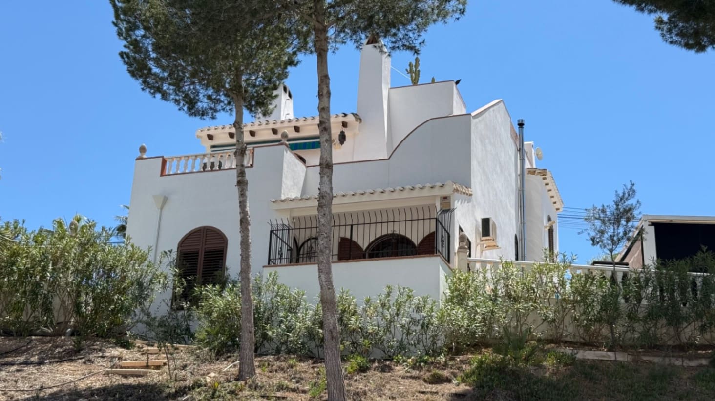 Chalet de 4 habitaciones en Orihuela en venta con garaje - 790.000 € (Ref: 9735983)