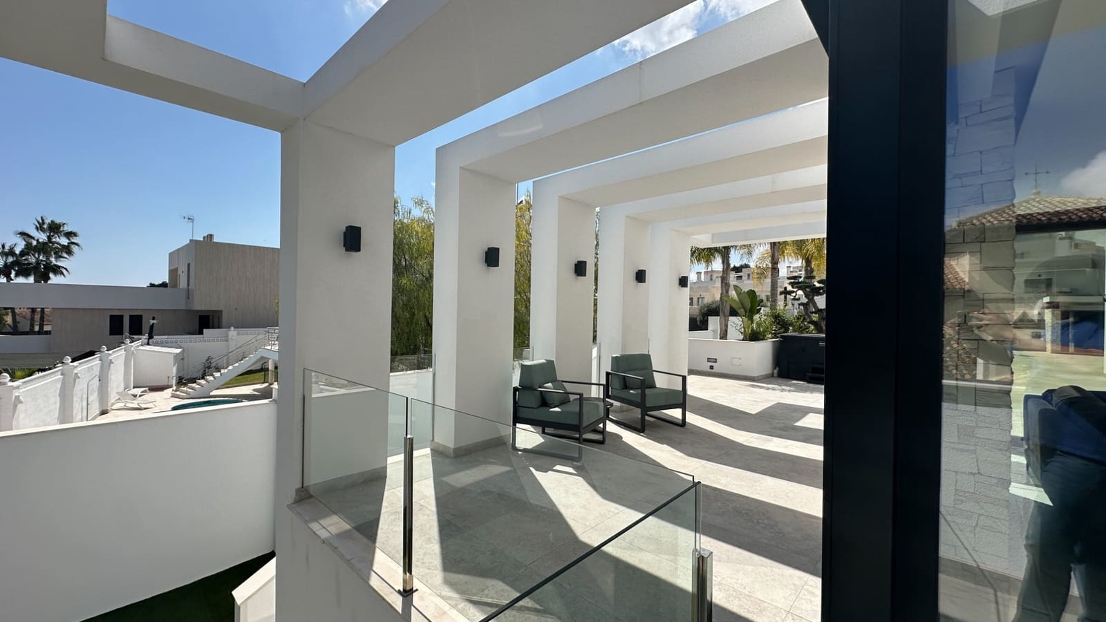 4 bedroom Villa for sale in Orihuela Costa with garage - € 2,950,000 (Ref: 9735985)