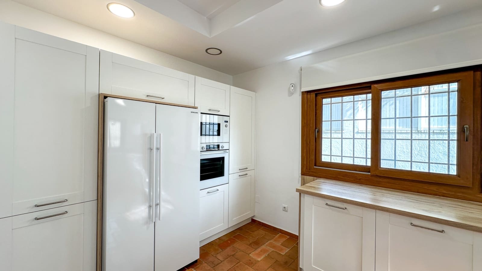 7 makuuhuone Huvila myytävänä paikassa Dehesa de Campoamor mukana 
autotalli - 1 349 000 € (Ref: 9735986)