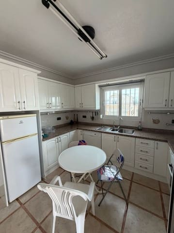 Chalet de 5 habitaciones en Playa Flamenca, Orihuela en venta con piscina - 650.000 € (Ref: 9735987)