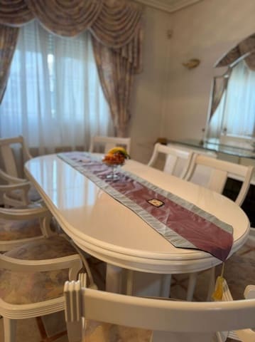 Chalet de 5 habitaciones en Playa Flamenca, Orihuela en venta con piscina - 650.000 € (Ref: 9735987)