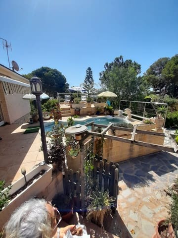 5 quarto Moradia para venda em Villamartin, Orihuela - 740 000 € (Ref: 9735989)