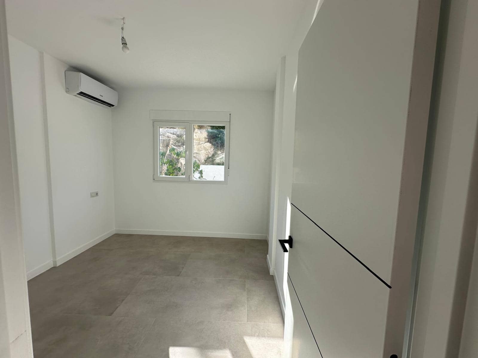 3 soveværelse Villa til salg i El Campello med garage - € 550.000 (Ref: 9735991)