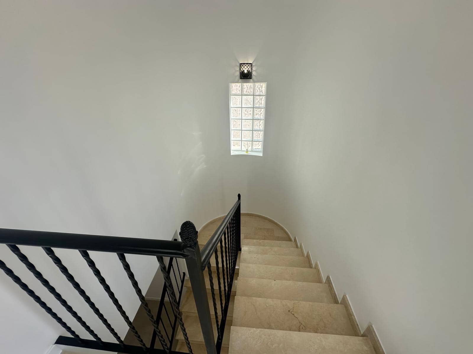 3 soveværelse Villa til salg i El Campello med garage - € 550.000 (Ref: 9735991)