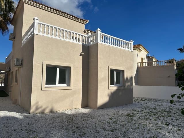 3 soveværelse Villa til salg i El Campello med garage - € 550.000 (Ref: 9735991)