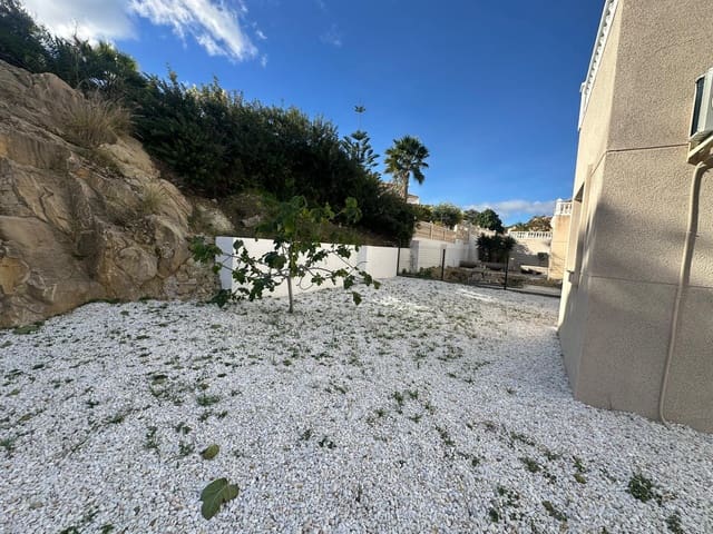 3 soveværelse Villa til salg i El Campello med garage - € 550.000 (Ref: 9735991)