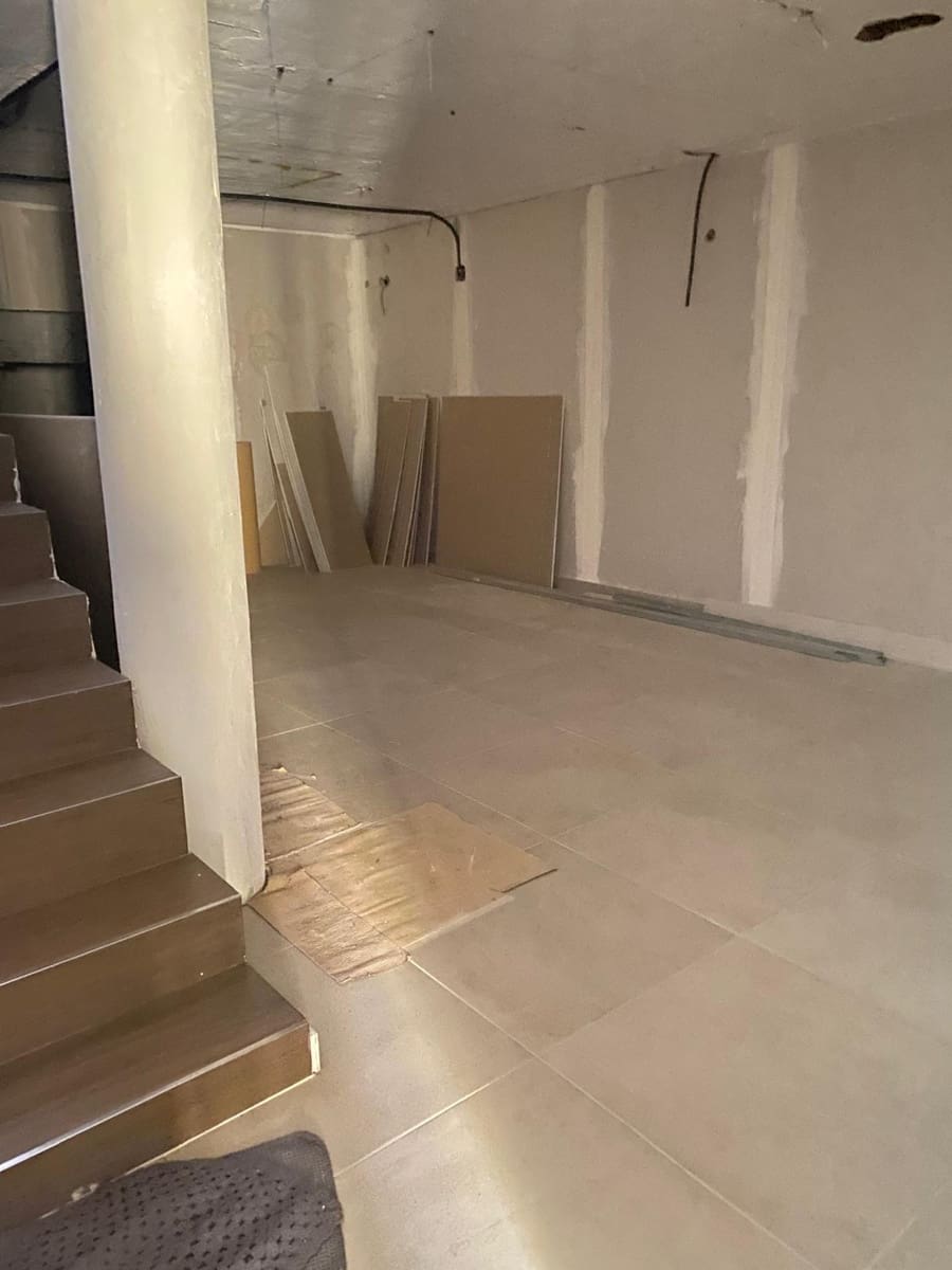 7 bedroom Villa for sale in Torrevieja with pool - € 545,000 (Ref: 9735992)