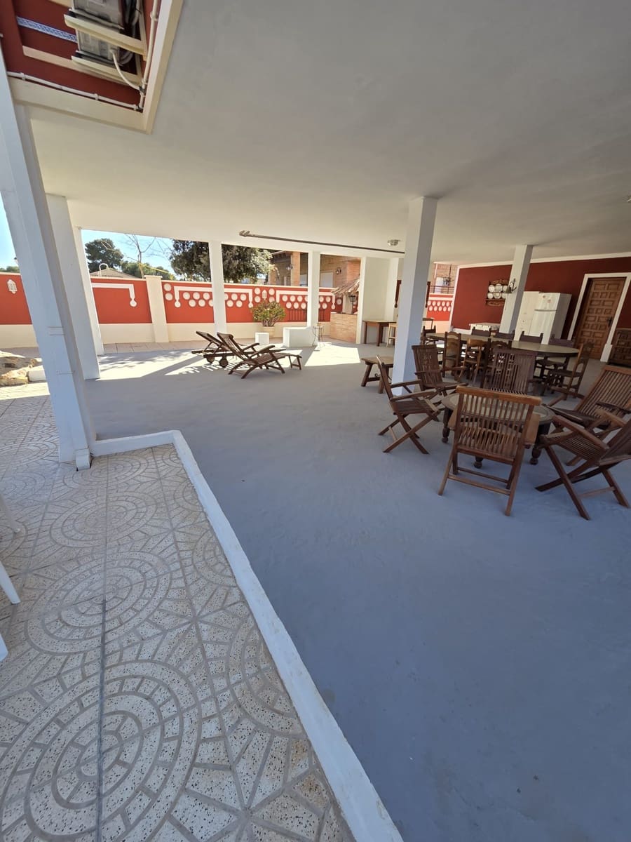 Chalet de 5 habitaciones en Alicante / Alacant ciudad en venta con piscina garaje - 860.000 € (Ref: 9735995)