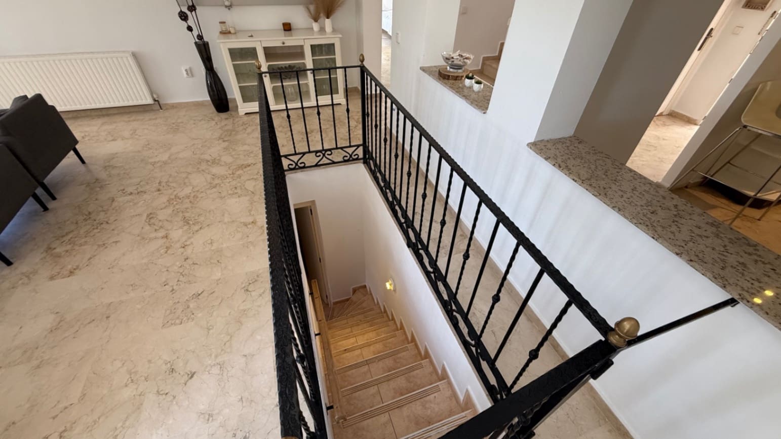 4 Zimmer Villa zu verkaufen in Orihuela mit Garage - 675.000 € (Ref: 9736000)