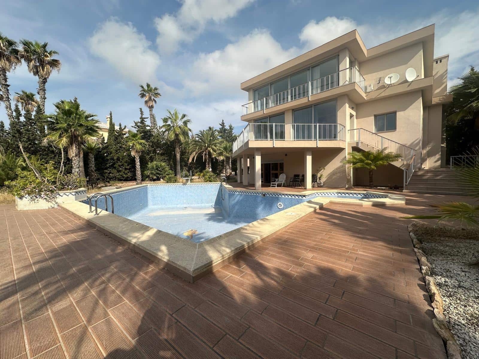 4 chambre Villa/Maison à vendre à Ciudad Quesada avec piscine garage - 839 999 € (Ref: 9744023)