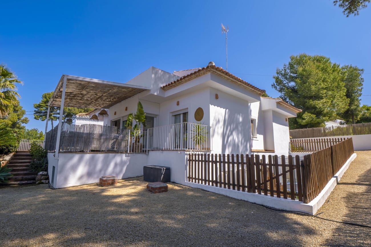 Chalet de 5 habitaciones en Javea / Xàbia en venta con piscina garaje - 1.095.000 € (Ref: 9758331)