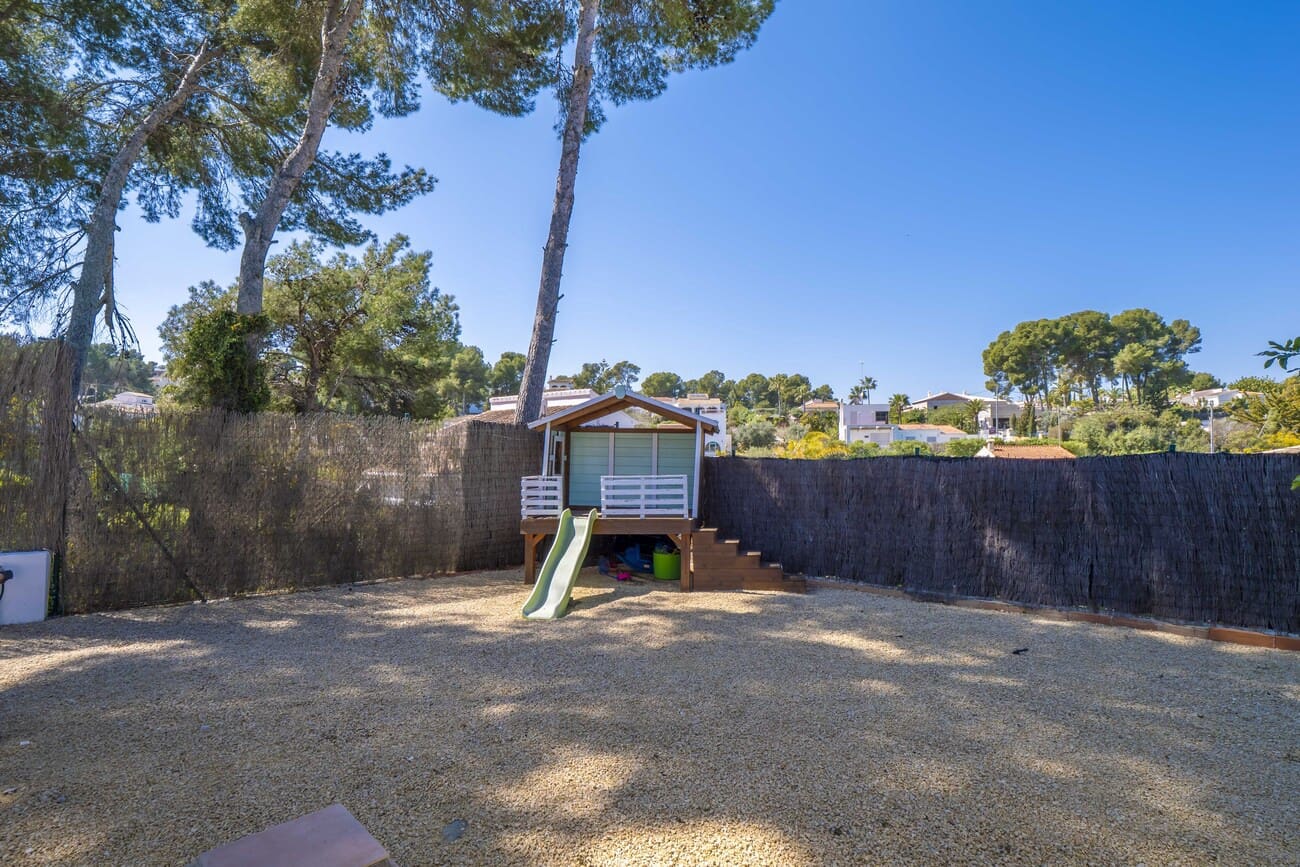 Chalet de 5 habitaciones en Javea / Xàbia en venta con piscina garaje - 1.095.000 € (Ref: 9758331)