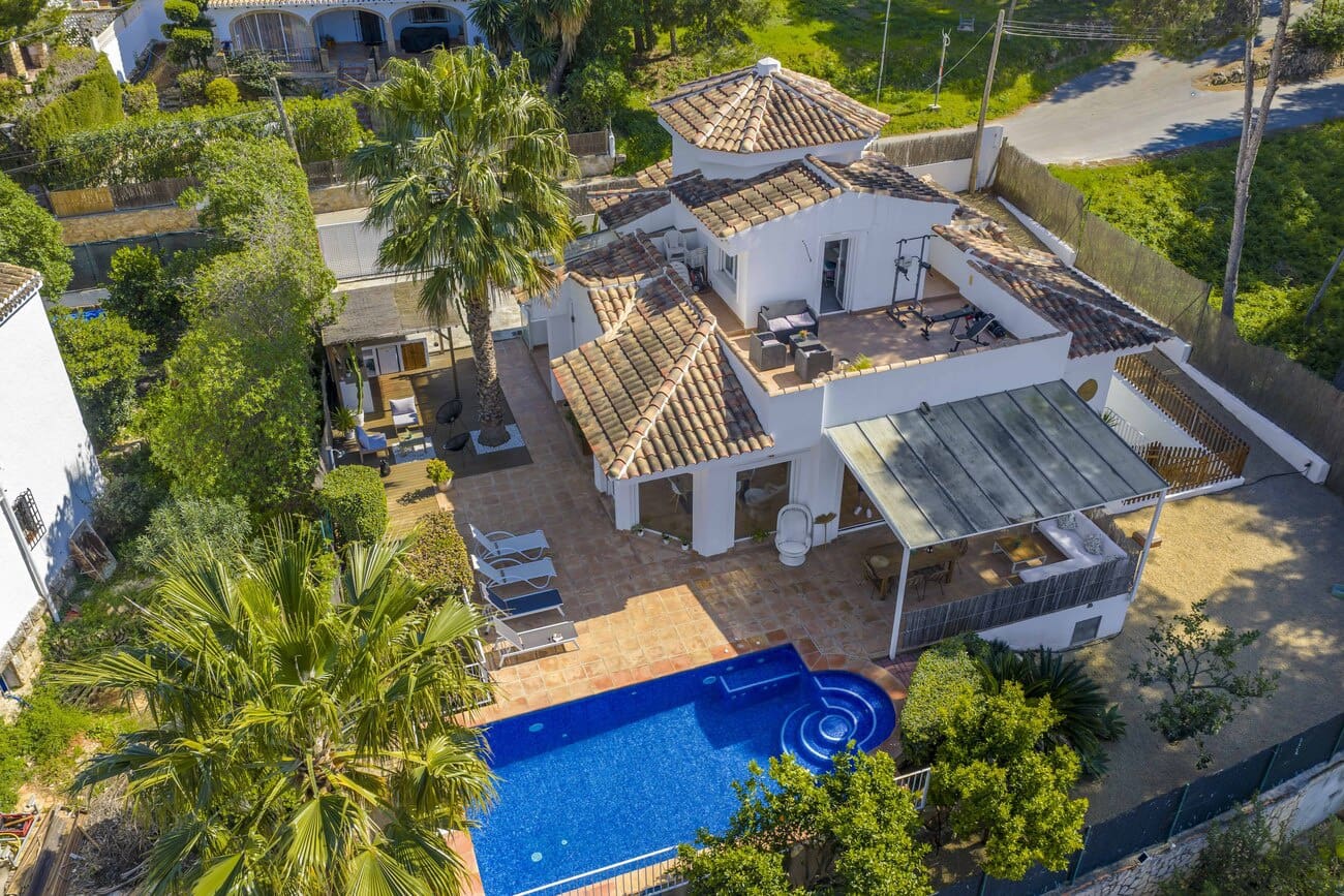 Chalet de 5 habitaciones en Javea / Xàbia en venta con piscina garaje - 1.095.000 € (Ref: 9758331)