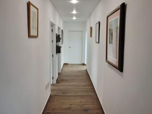 6 soveværelse Villa til salg i San Miguel de Salinas med garage - € 899.000 (Ref: 9761579)