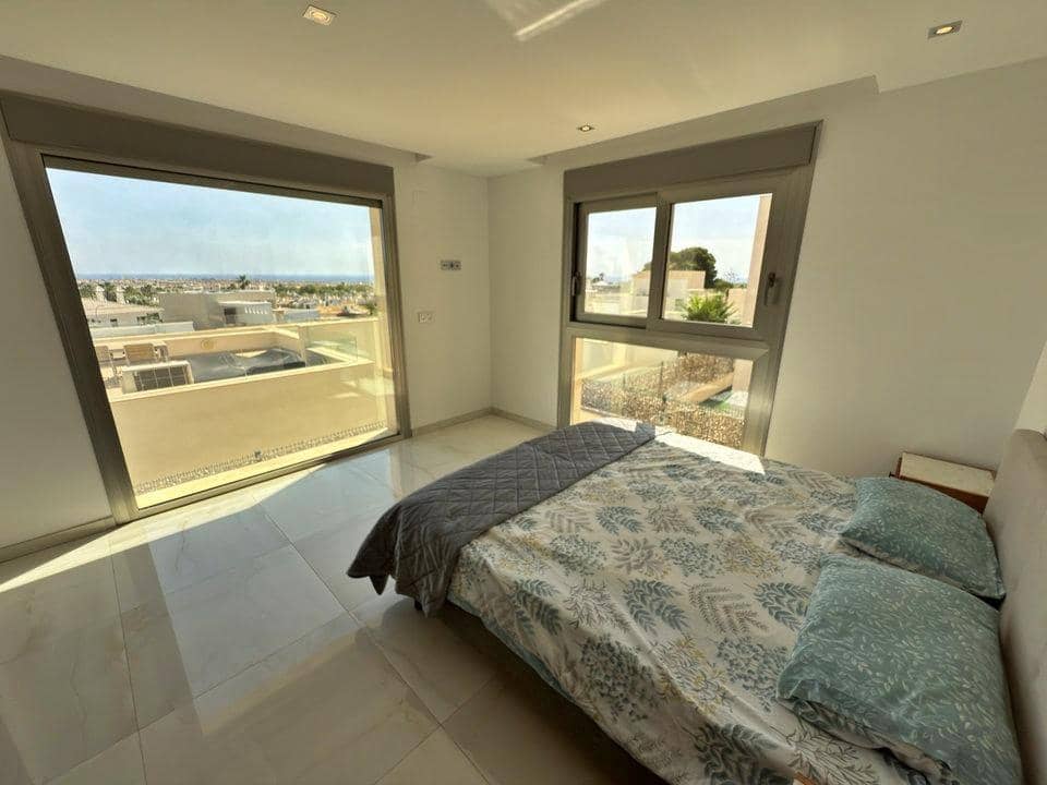 5 chambre Villa/Maison à vendre à Orihuela Costa - 859 900 € (Ref: 9777119)