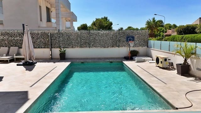 5 chambre Villa/Maison à vendre à Villamartin, Orihuela - 859 900 € (Ref: 9777119)