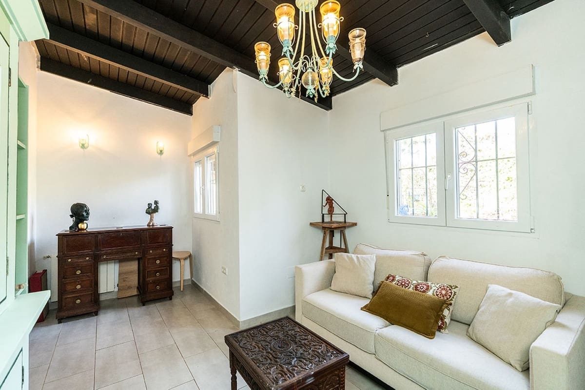 6 soverom Villa til salgs i Marbella med svømmebasseng - € 1 285 000 (Ref: 9778888)