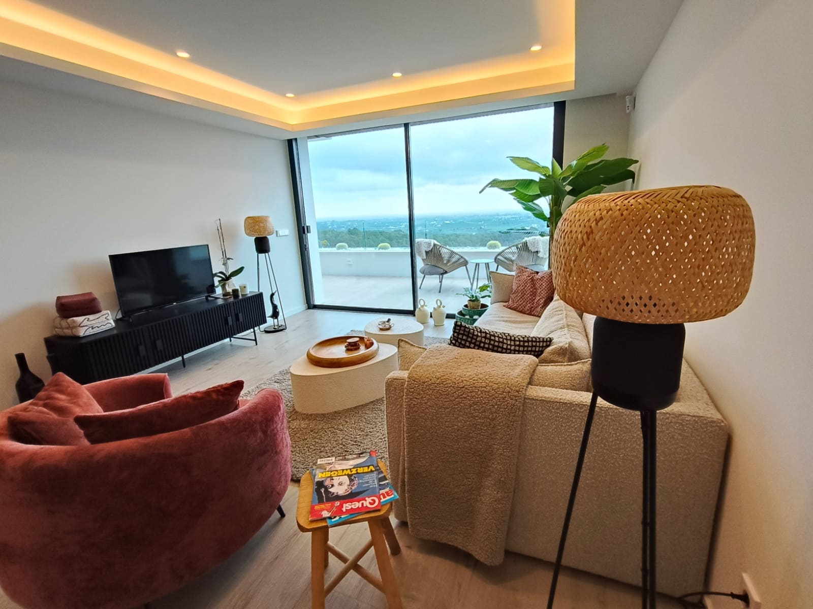 3 bedroom Apartment for sale in Denia with pool garage - € 690,000 (Ref: 9782350)