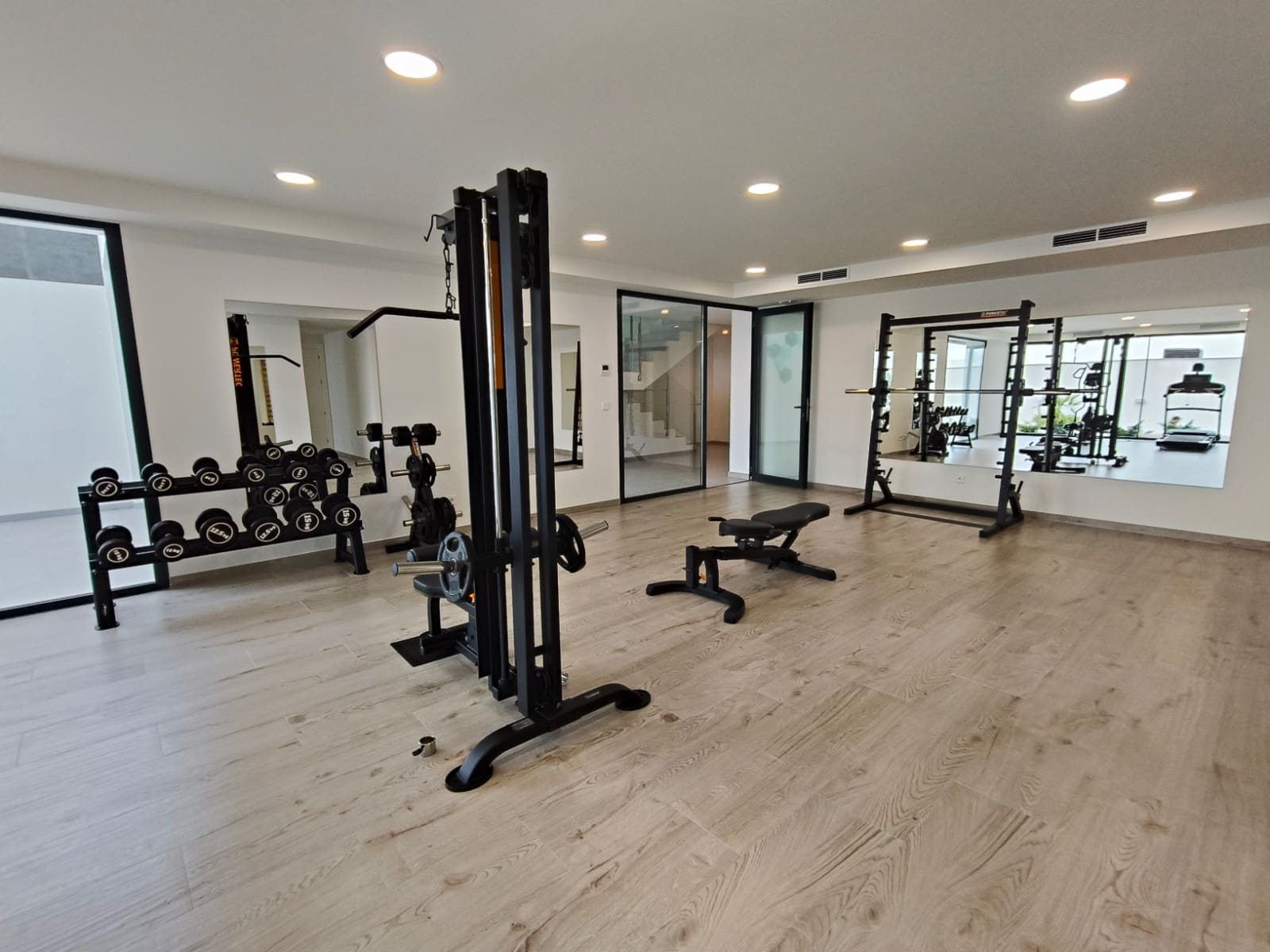 3 bedroom Apartment for sale in Denia with pool garage - € 690,000 (Ref: 9782350)