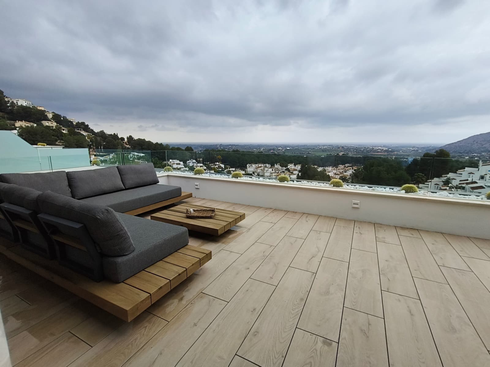 3 bedroom Apartment for sale in Denia with pool garage - € 690,000 (Ref: 9782350)