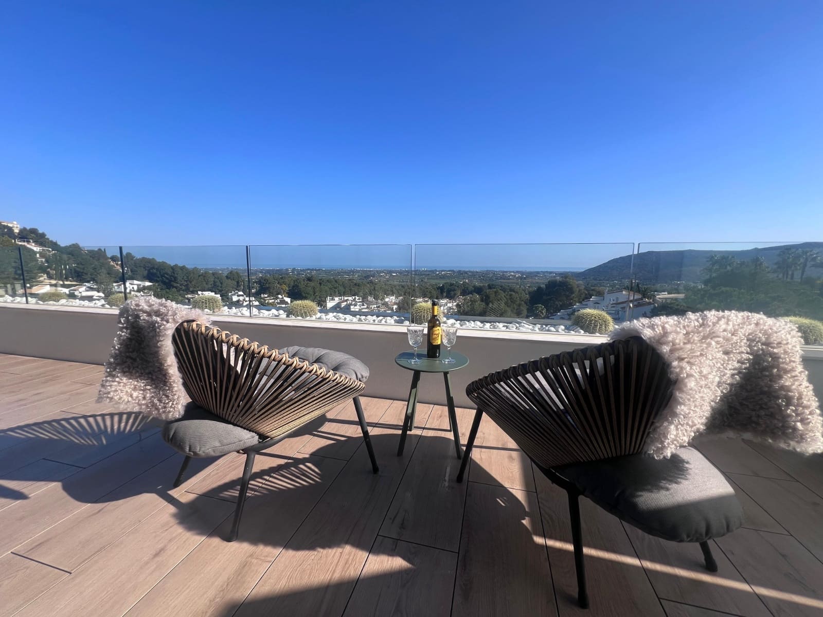 3 bedroom Apartment for sale in Denia with pool garage - € 690,000 (Ref: 9782350)