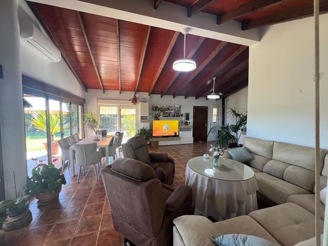 4 Zimmer Finca/Landgut zu verkaufen in Dolores mit Pool - 525.000 € (Ref: 9782351)