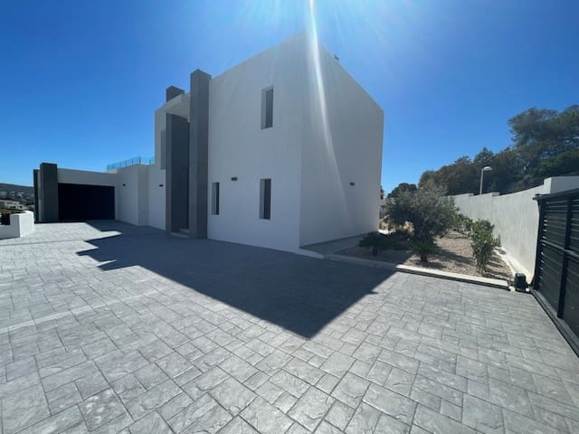 4 soverom Villa til salgs i Moraira med svømmebasseng garasje - € 1 850 000 (Ref: 9783524)