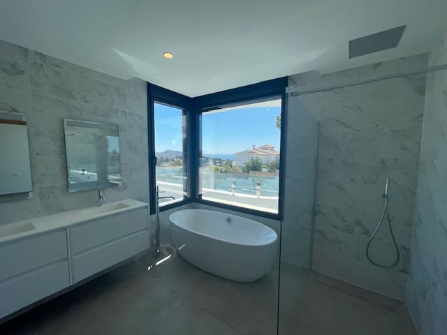 4 soverom Villa til salgs i Moraira med svømmebasseng garasje - € 1 850 000 (Ref: 9783524)