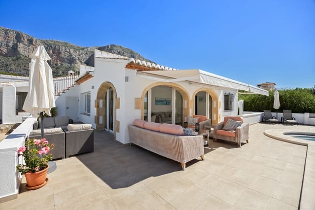 4 quarto Moradia para venda em Montgó - Ermita, Javea / Xàbia com piscina - 1 150 000 € (Ref: 9787899)