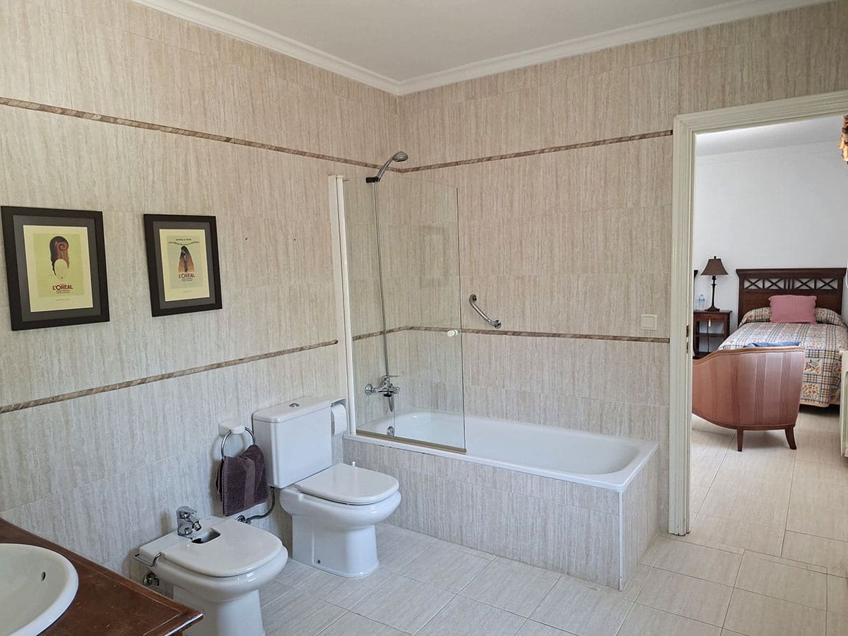 Chalet de 3 habitaciones en Dénia en venta con piscina - 860.000 € (Ref: 9789778)