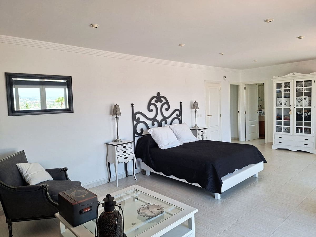 Chalet de 3 habitaciones en Dénia en venta con piscina - 860.000 € (Ref: 9789778)