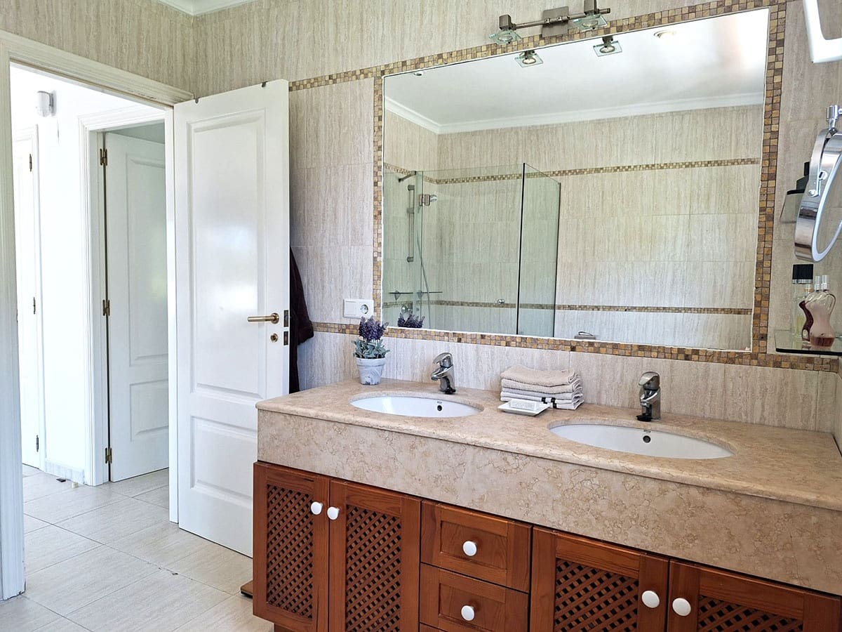 Chalet de 3 habitaciones en Dénia en venta con piscina - 860.000 € (Ref: 9789778)