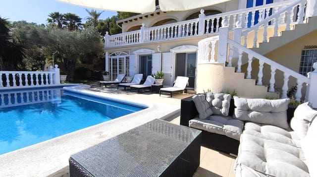 6 soveværelse Villa til salg i La Sella med swimmingpool garage - € 1.400.000 (Ref: 9789782)