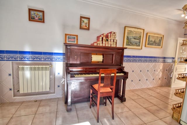 Chalet de 6 habitaciones en La Sella en venta - 965.000 € (Ref: 9789788)