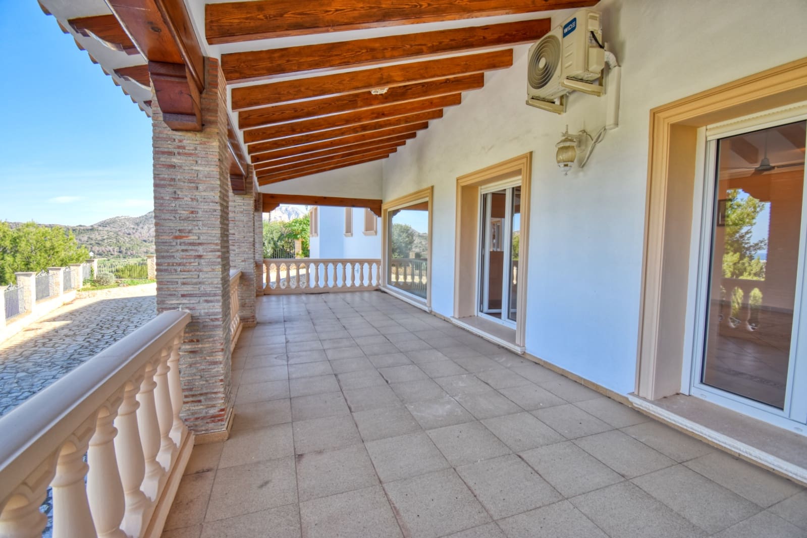 Chalet de 6 habitaciones en La Sella en venta - 965.000 € (Ref: 9789788)