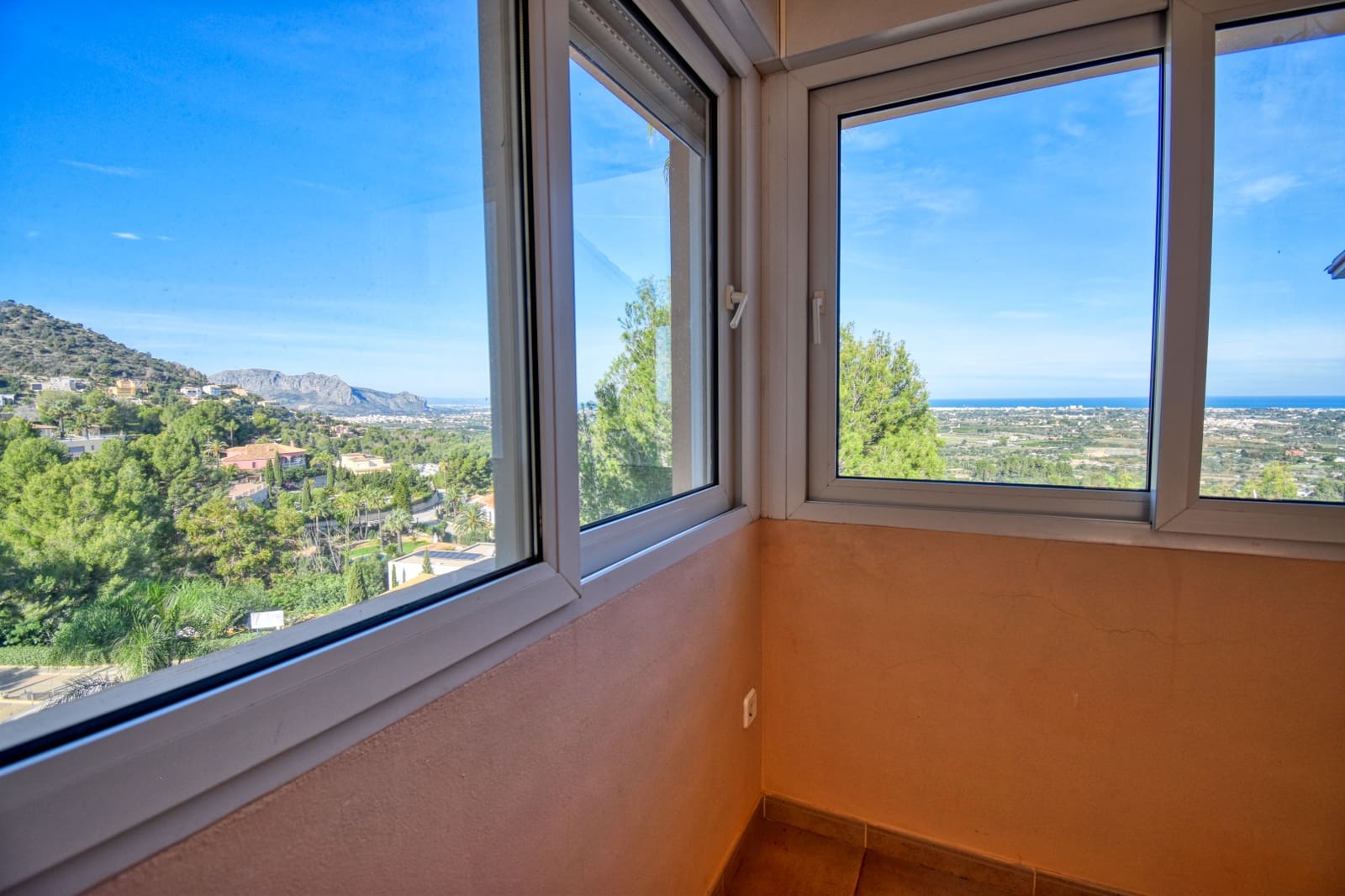 Chalet de 6 habitaciones en La Sella en venta - 965.000 € (Ref: 9789788)