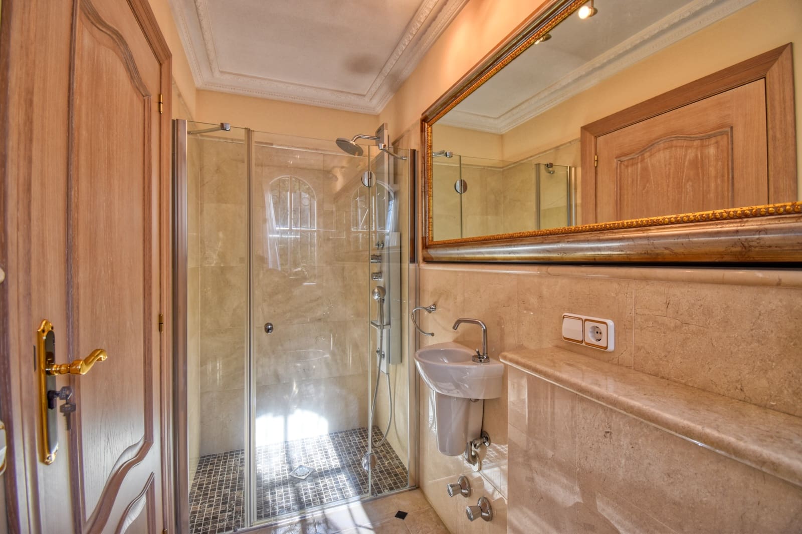 5 slaapkamer Villa te koop in La Sella met zwembad garage - € 1.499.000 (Ref: 9789789)