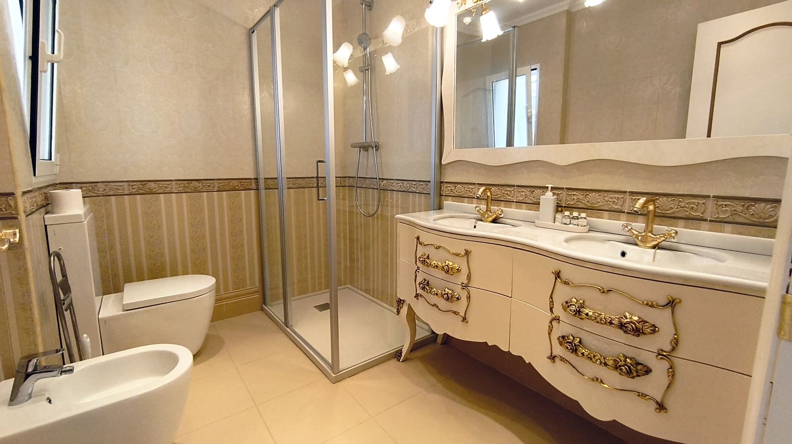 6 quarto Moradia para venda em La Sella com piscina garagem - 1 400 000 € (Ref: 9789869)