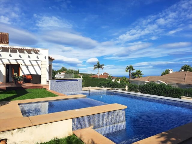 3 soverom Villa til salgs i La Pedrera - Vessanes, Dénia med svømmebasseng garasje - € 980 000 (Ref: 9789871)
