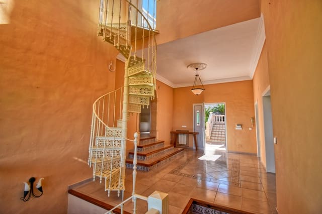 6 camera da letto Villa in vendita in La Sella - 965.000 € (Rif: 9789875)