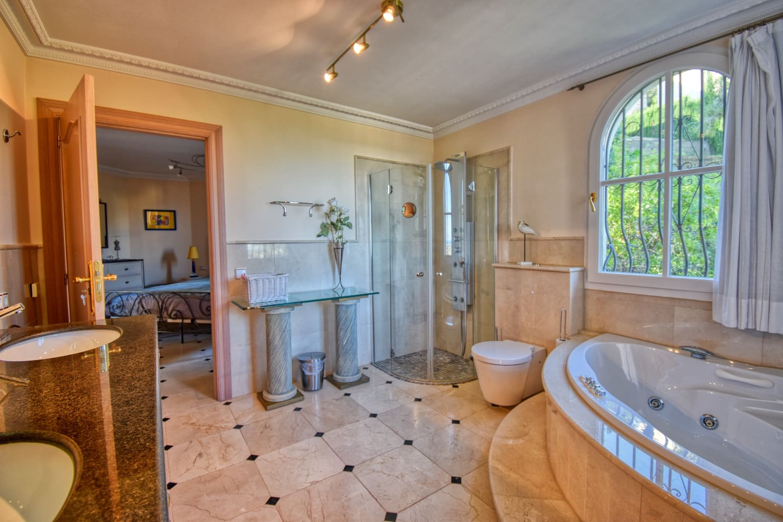 5 quarto Moradia para venda em La Sella com piscina garagem - 1 499 000 € (Ref: 9789876)