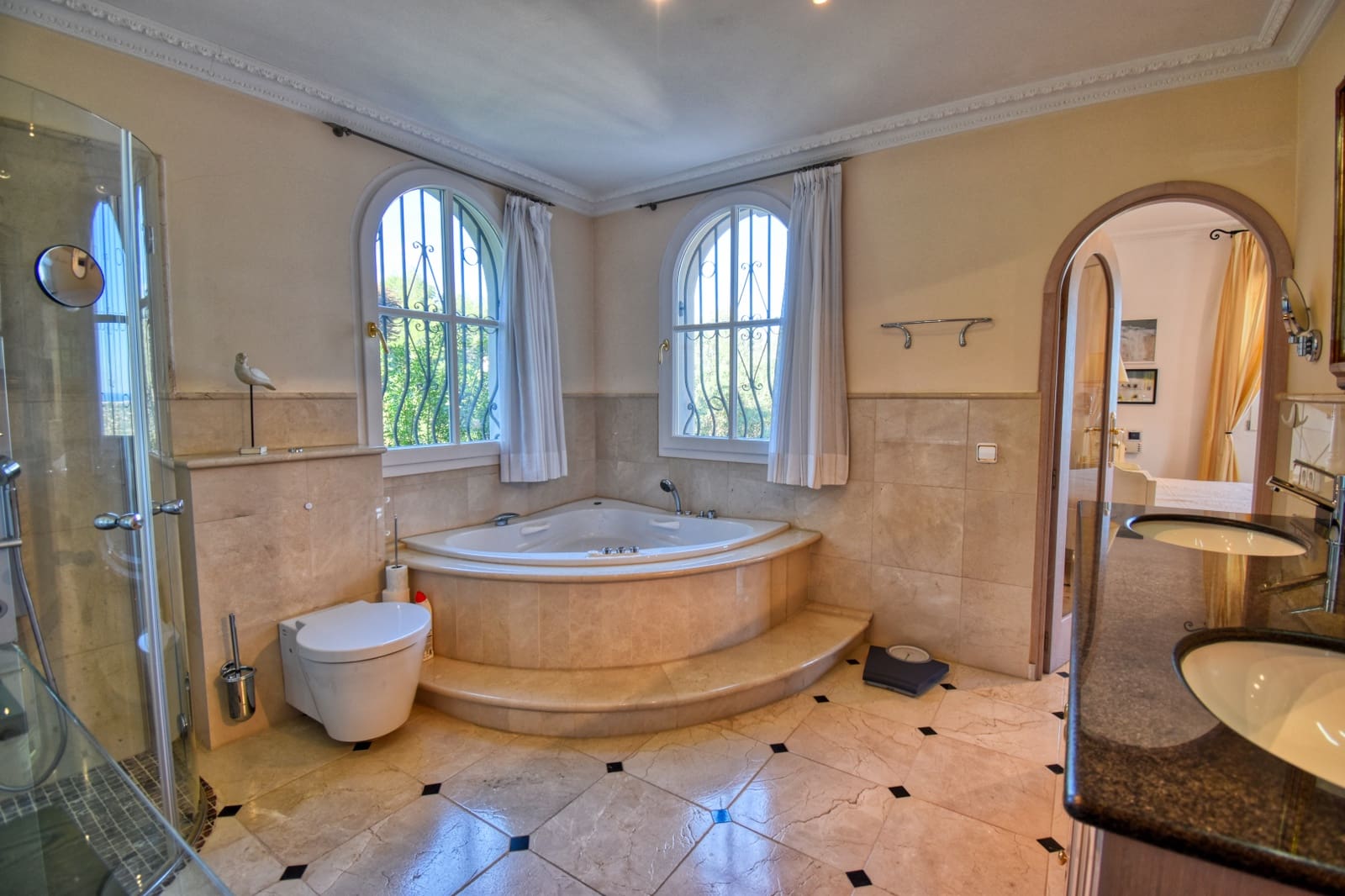 5 quarto Moradia para venda em La Sella com piscina garagem - 1 499 000 € (Ref: 9789876)