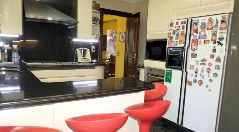 Chalet de 4 habitaciones en Dénia en venta con piscina - 1.190.000 € (Ref: 9789877)