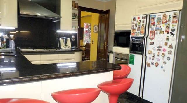 Chalet de 4 habitaciones en La Pedrera - Vessanes, Dénia en venta con piscina - 1.190.000 € (Ref: 9789877)