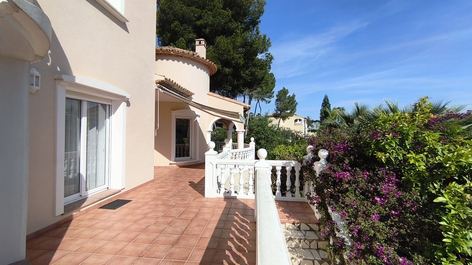 4 bedroom Villa for sale in La Sella with pool - € 555,000 (Ref: 9793667)