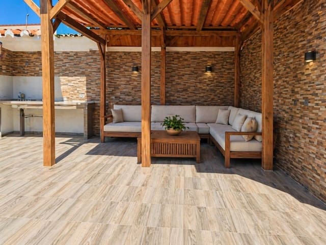 4 sovrum Villa till salu i Calpe / Calp med pool - 890 000 € (Ref: 9796082)