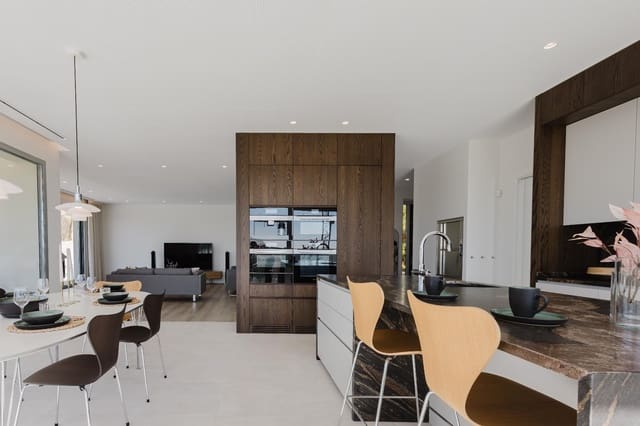 5 makuuhuone Huvila myytävänä paikassa Las Colinas Golf, Orihuela mukana 
autotalli - 2 700 000 € (Ref: 9796083)